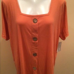 Square neck short sleeves top